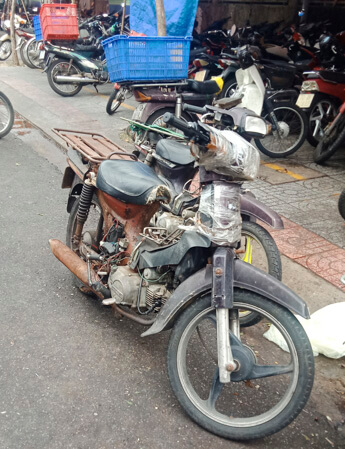 Hình ảnh xe máy “mù”
