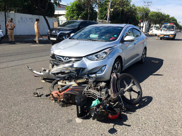 Xe máy “mù” dễ bị tai nạn giao thông