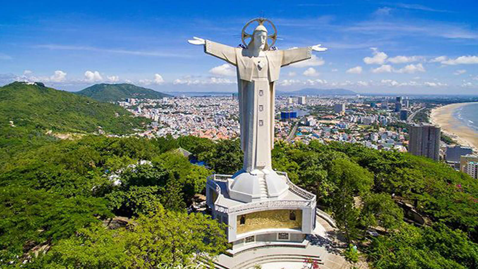 Du lịch biển Vũng Tàu: Kinh nghiệm “đi trốn” đến biển xanh từ A-Z 3