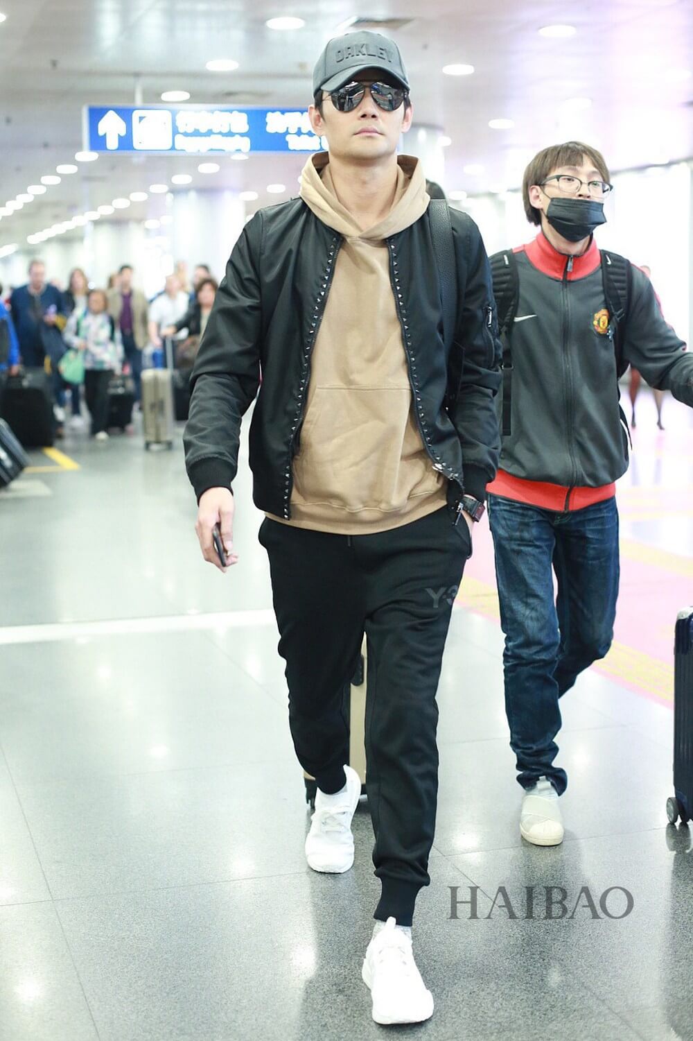 10 kiểu mix đồ Tết cho chàng cực ngầu 7