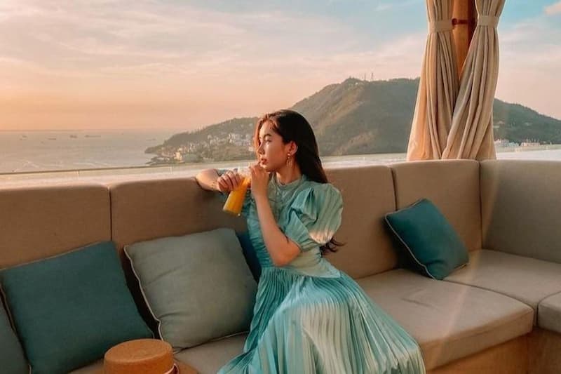 Không gian quán cafe Fusion Suites Vũng Tàu