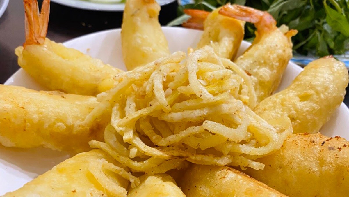 Tôm chiên khoai tây thơm ngon, cuốn miệng