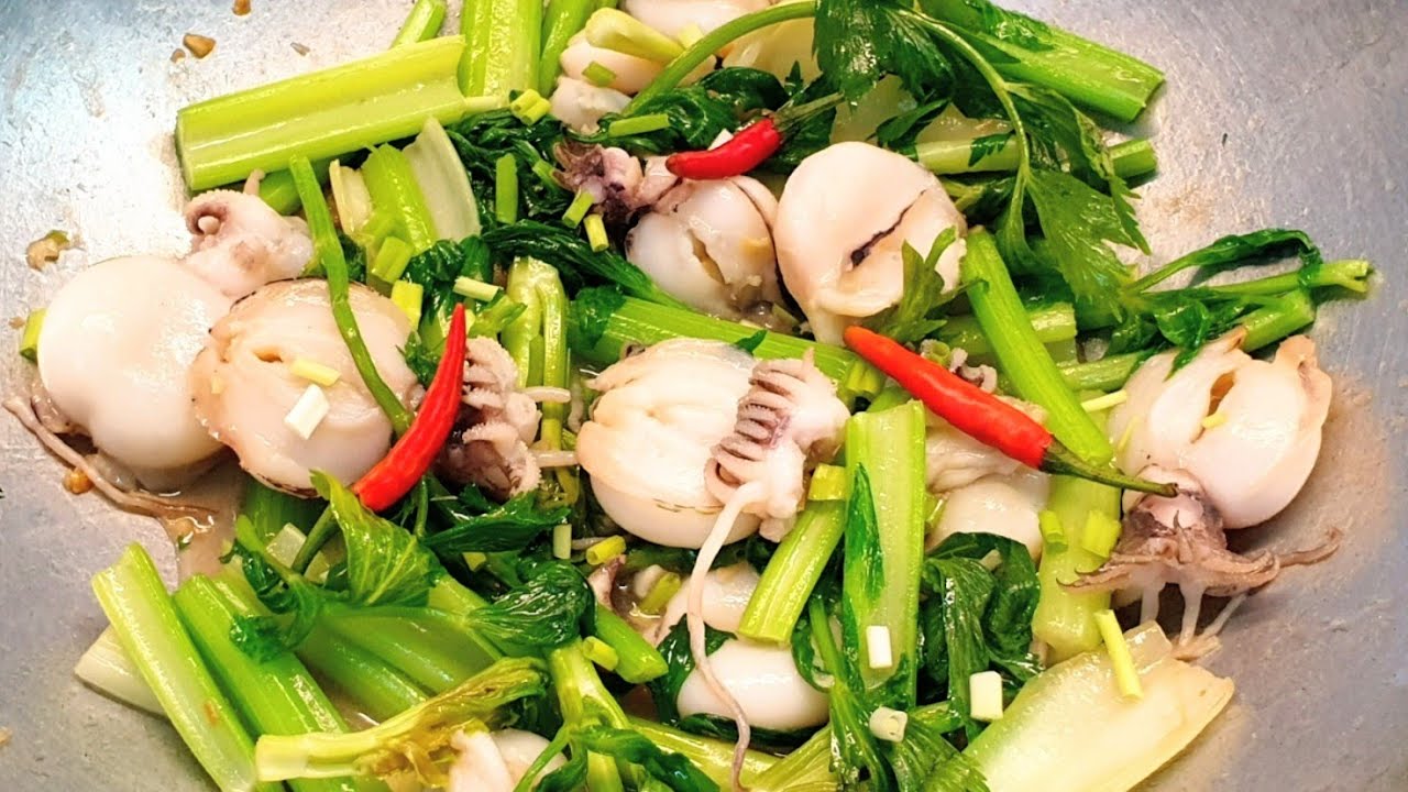 Mực xào cần tây giàu dinh dưỡng