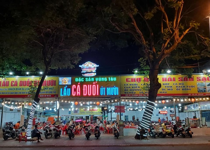 Quán lẩu cá khoai Vũng Tàu Út Mười luôn đông nghịt khách