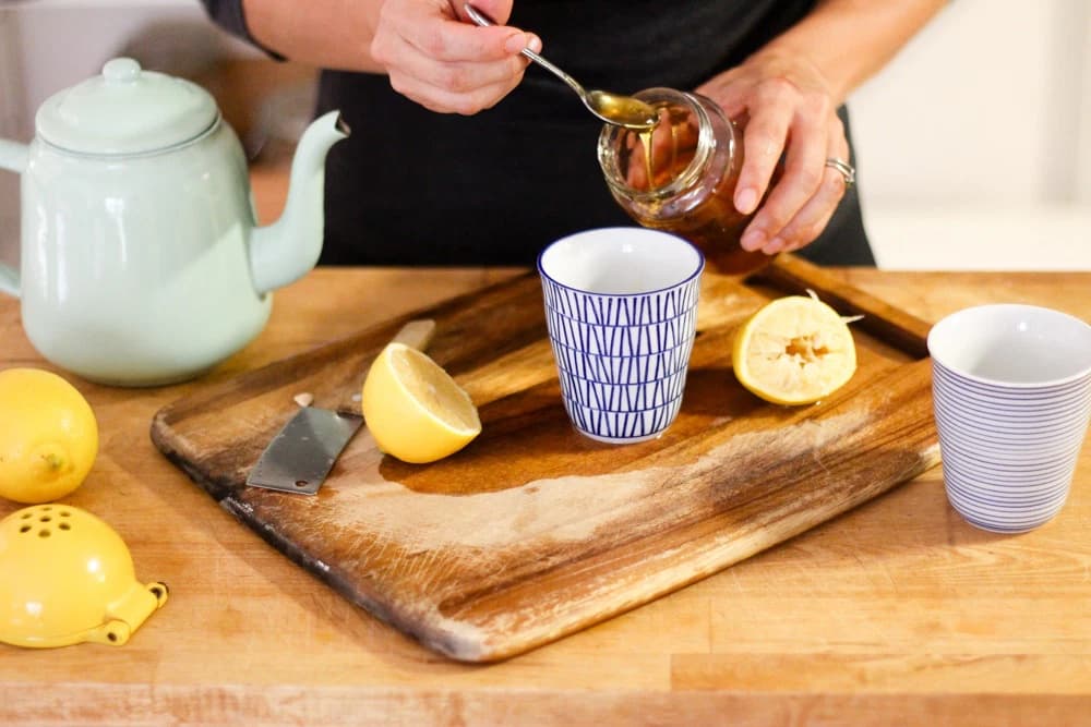 Uống mật ong chanh