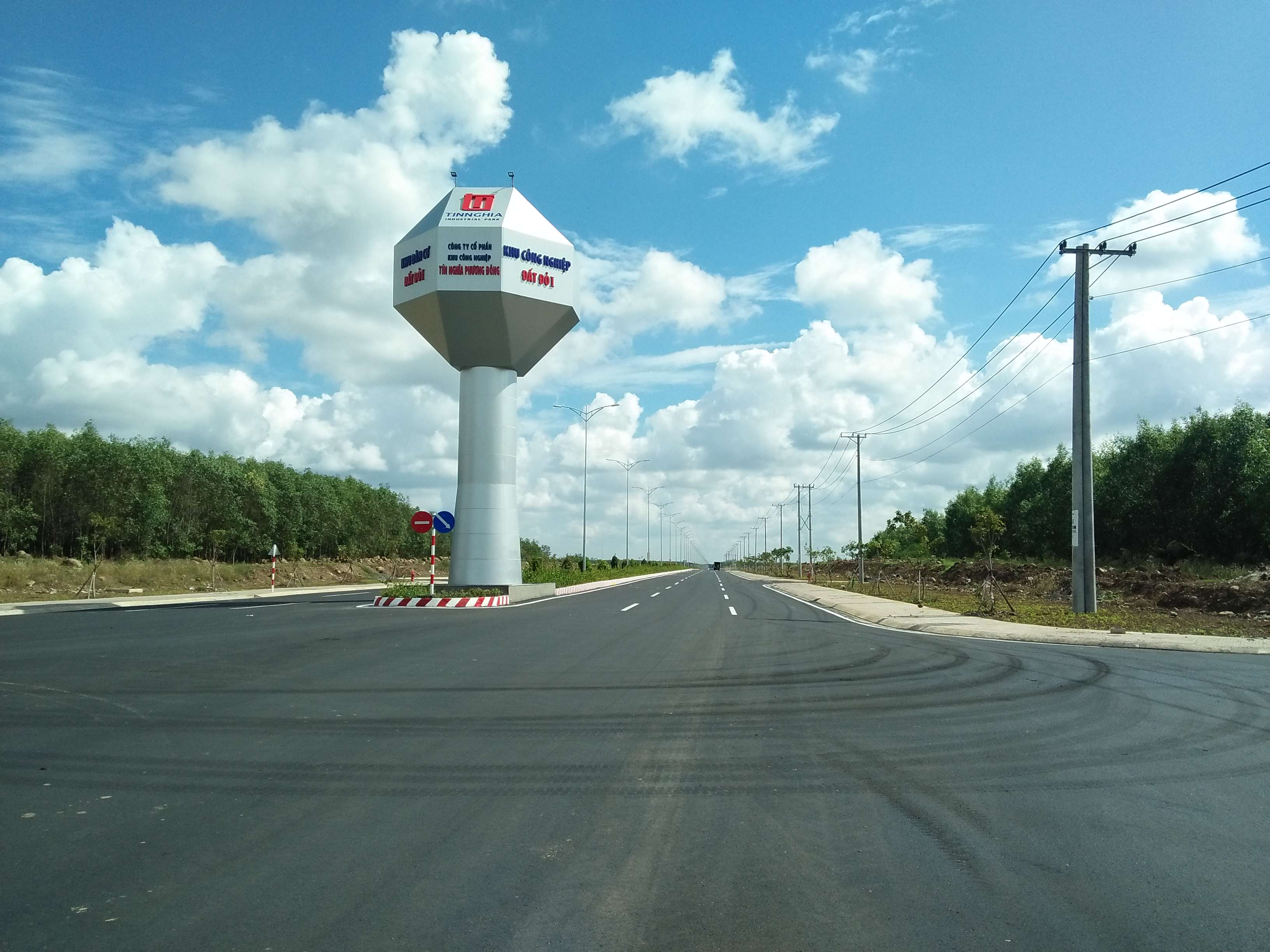 Cơ sở hạ tầng khu công nghiệp Đất Đỏ 1